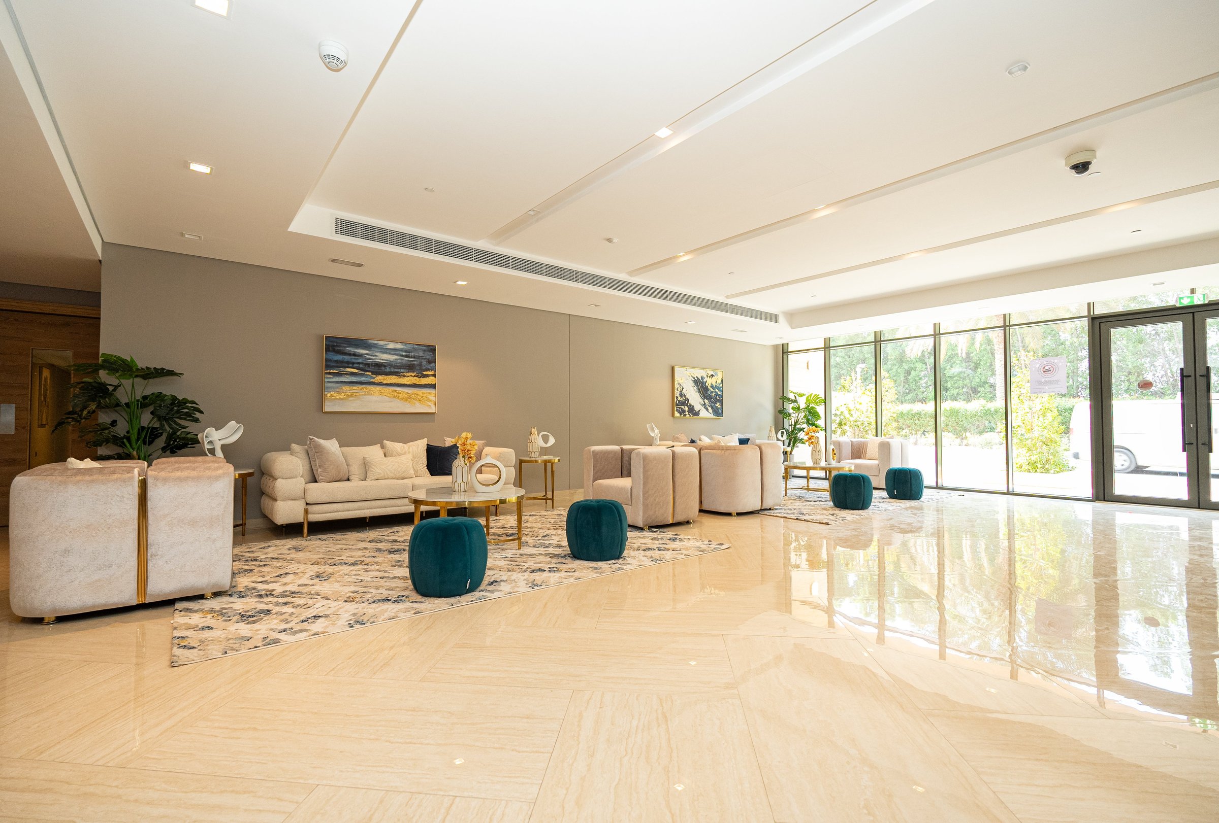 Eleganz Building View